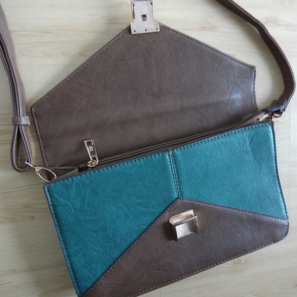 Urban Expressions Clutch Crossbody Vegan Purse - Picture 5 of 7